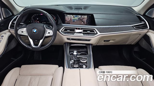 BMW X7 2021 — photo 10