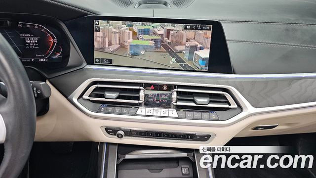 BMW X7 2021 — photo 20