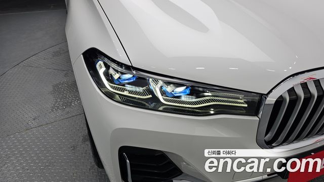 BMW X7 2021 — photo 8