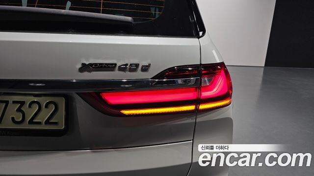 BMW X7 2021 — photo 9