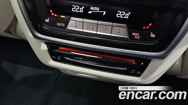 BMW X7 2021 — photo 33