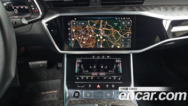 Audi A6 2021 — photo 18