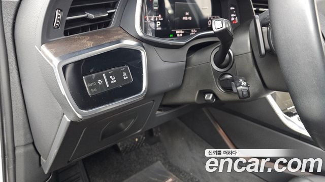 Audi A6 2021 — photo 26
