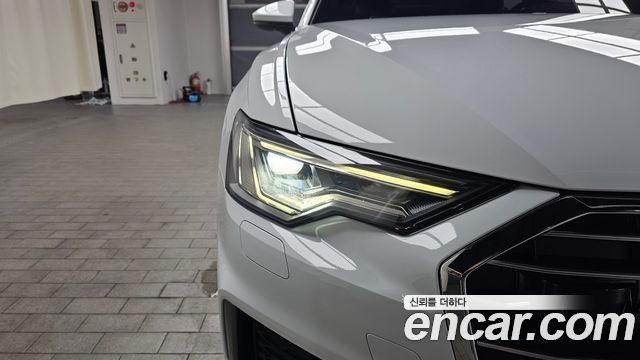 Audi A6 2021 — photo 8