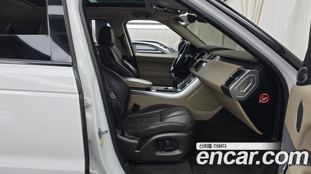 Land Rover Range Rover Sport 2017 — photo 11