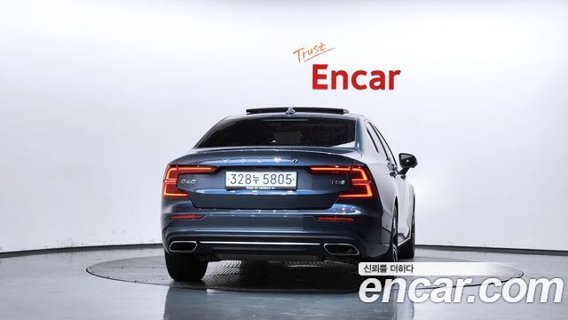 Volvo S60 2020 — photo 4