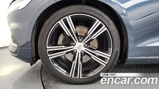 Volvo S60 2020 — photo 5