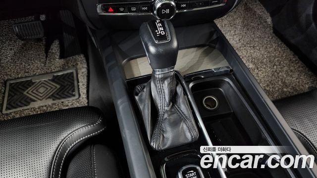 Volvo S60 2020 — photo 9