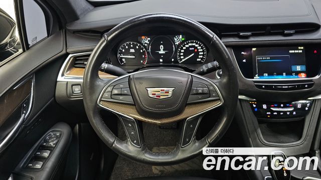 Cadillac XT5 2018 — photo 13