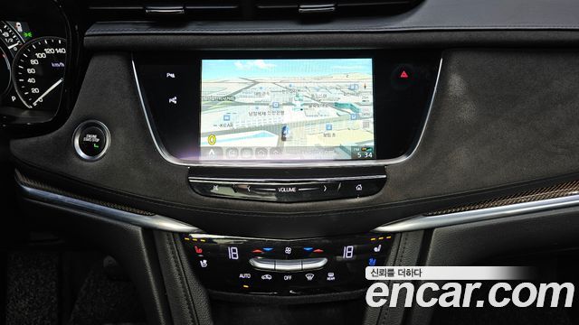 Cadillac XT5 2018 — photo 14