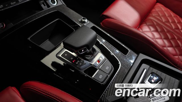 Audi SQ5 2023 — photo 9