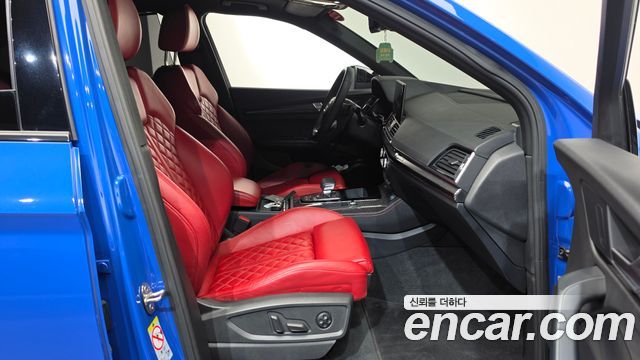 Audi SQ5 2023 — photo 11