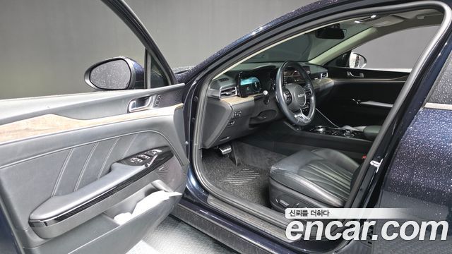 Kia K5 2022 — photo 10