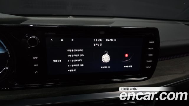 Kia K5 2022 — photo 18
