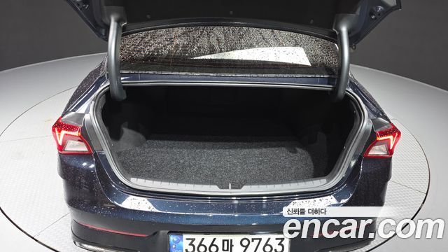 Kia K5 2022 — photo 20