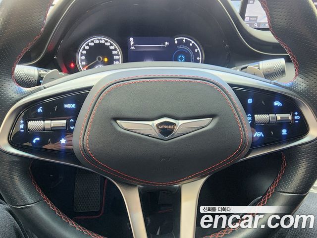 Genesis GV70 2021 — photo 14