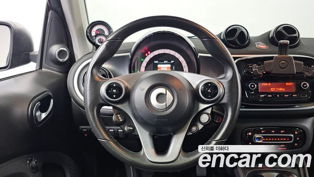 Smart Fortwo 2016 — photo 13