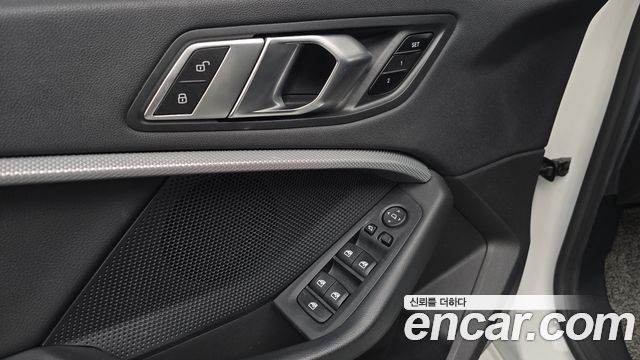 BMW 2-Series 2021 — photo 26