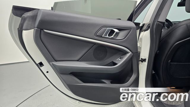 BMW 2-Series 2021 — photo 15