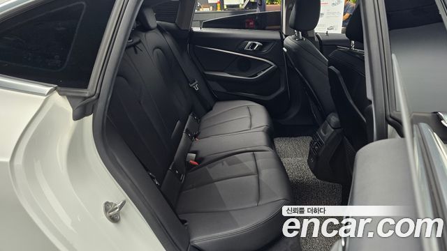 BMW 2-Series 2021 — photo 16