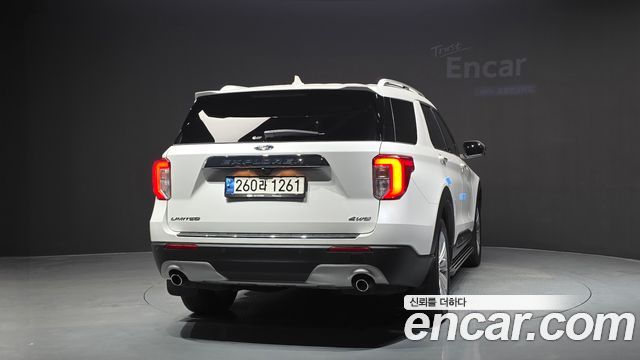Ford Explorer 2021 — photo 4