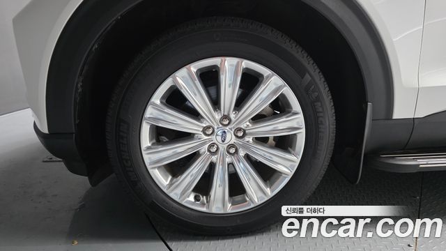 Ford Explorer 2021 — photo 5