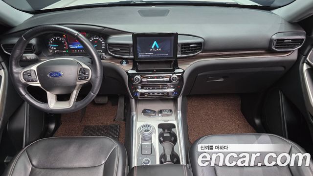 Ford Explorer 2021 — photo 10