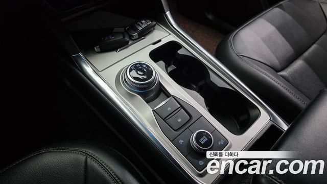 Ford Explorer 2021 — photo 12