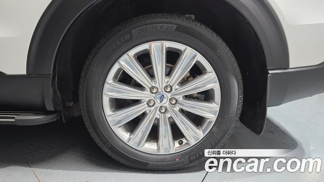Ford Explorer 2021 — photo 7