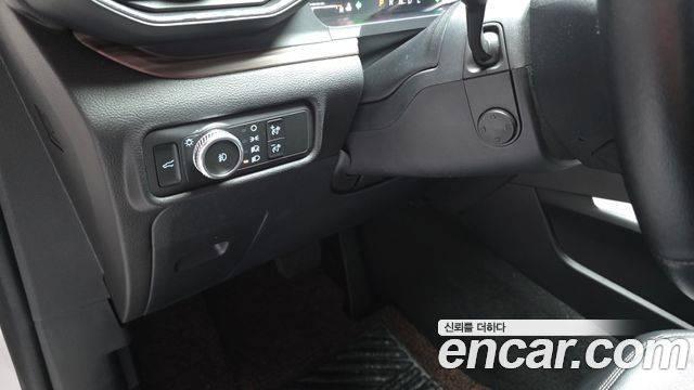 Ford Explorer 2021 — photo 27