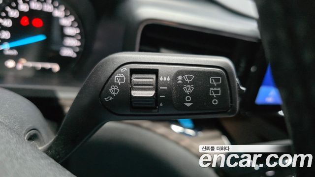 Ford Explorer 2021 — photo 28