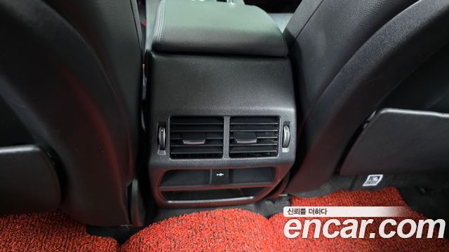 Land Rover Discovery Sport 2020 — photo 25