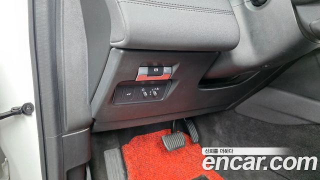 Land Rover Discovery Sport 2020 — photo 36