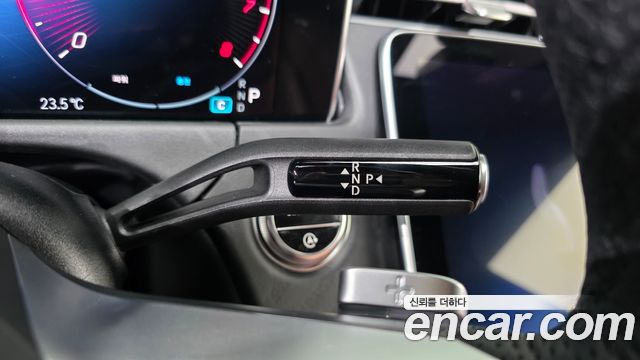Mercedes-Benz E-Class 2026 — photo 12