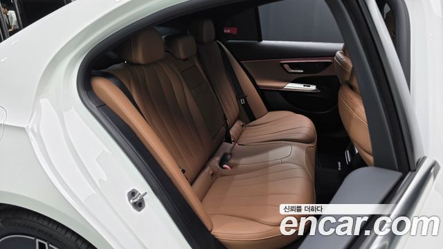 Mercedes-Benz E-Class 2026 — photo 17