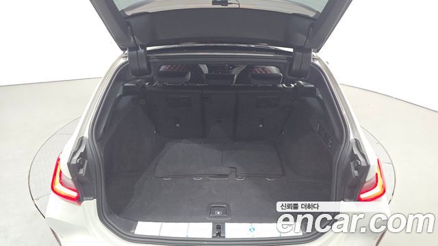 BMW M3 2025 — photo 20