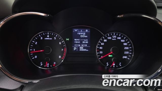 Kia K3 2014 — photo 8