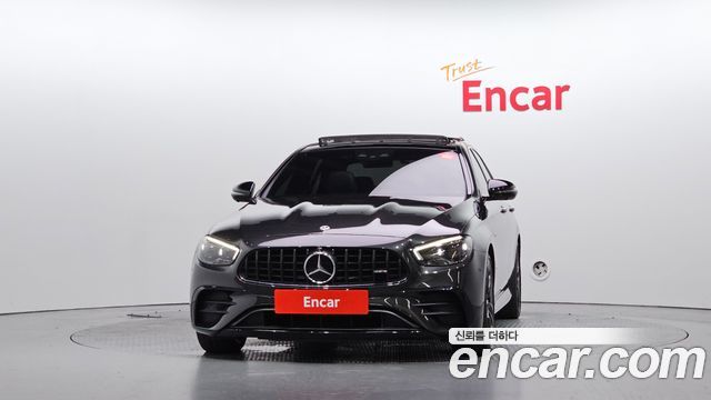Mercedes-Benz E-Class 2023 — photo 3