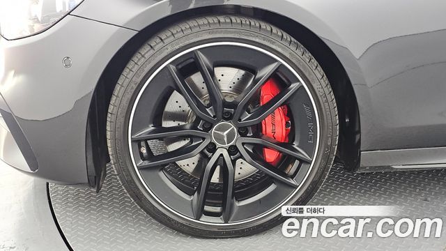 Mercedes-Benz E-Class 2023 — photo 5