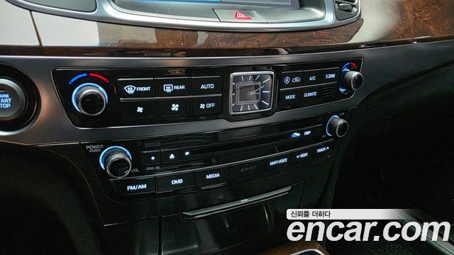 Hyundai Equus 2015 — photo 16