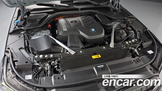 BMW 5-Series 2025 — photo 6