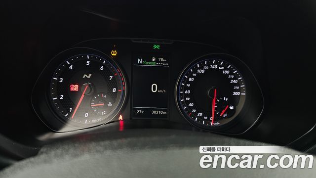 Hyundai Veloster 2019 — photo 11