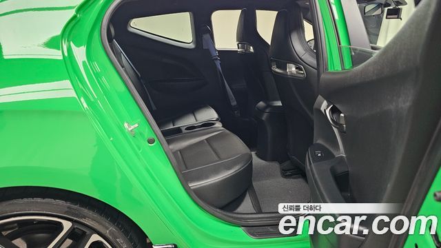 Hyundai Veloster 2019 — photo 17