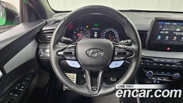 Hyundai Veloster 2019 — photo 20