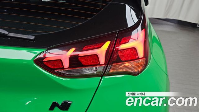 Hyundai Veloster 2019 — photo 9
