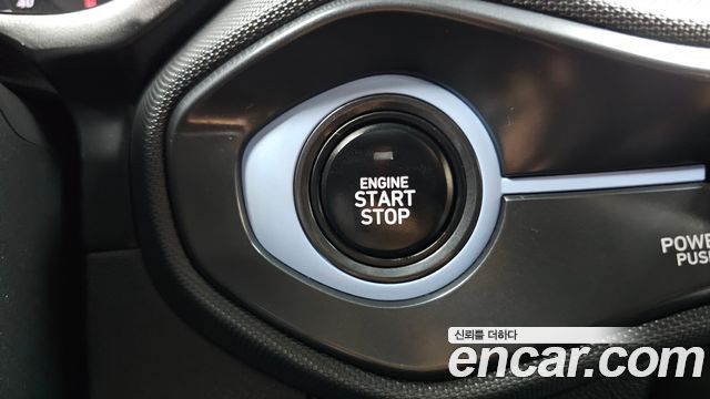 Hyundai Veloster 2019 — photo 28
