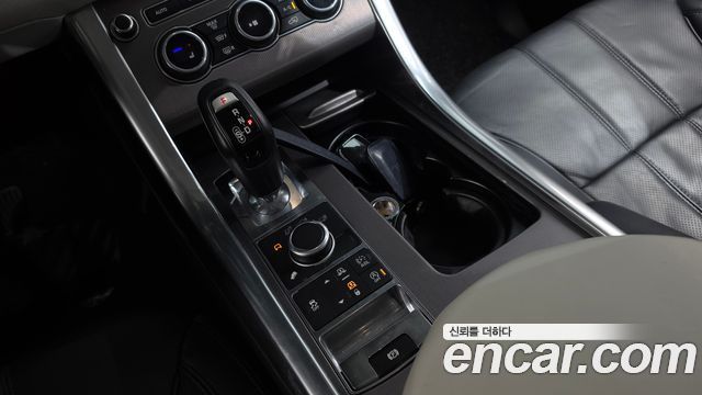 Land Rover Range Rover Sport 2016 — photo 9