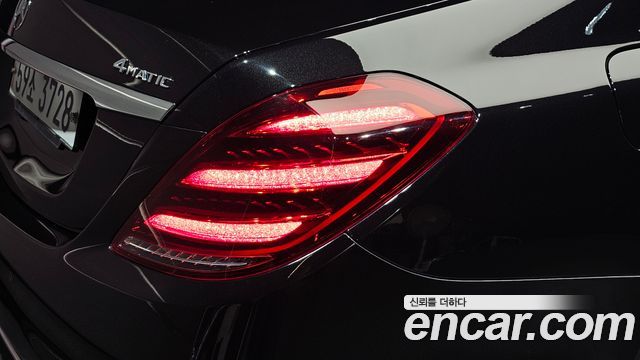 Mercedes-Benz S-Class 2018 — photo 9