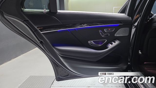 Mercedes-Benz S-Class 2018 — photo 15