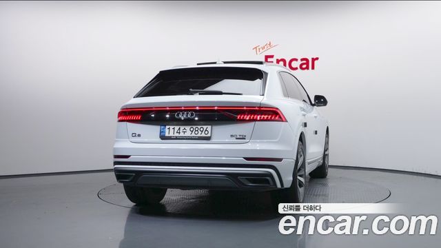 Audi Q8 2021 — photo 4